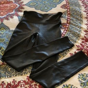 Spanx black faux leather leggings sz s small